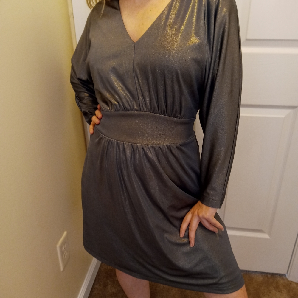 Guess dark gold dress - Picture 2 of 7